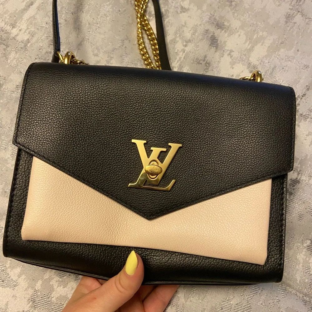 LV - Picture 5 of 10